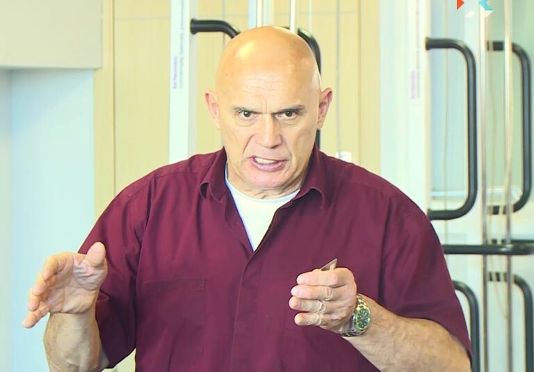 СКАНДАЛ В ПРЯМОМ ЭФИРЕ! Известный ортопед-ревматолог Сергей Бубновский признался, как аптечная мафия обманывает людей с больными суставами!